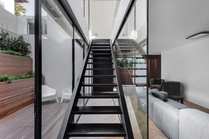 Private house עיצוב תאורת מדרגות KIMHI DORI